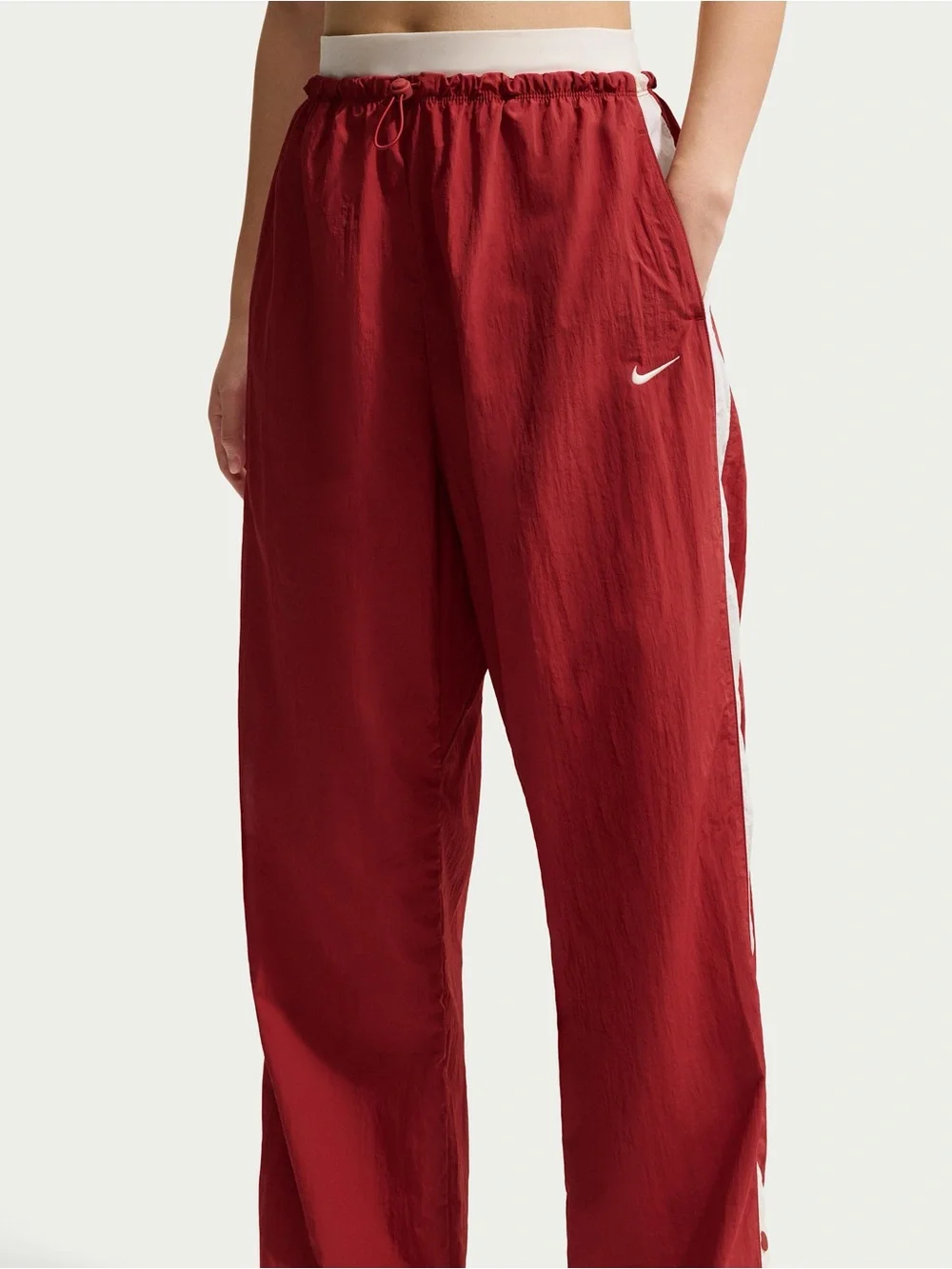 Nike Men's Wine Red Loose-Fit Jogger Pants